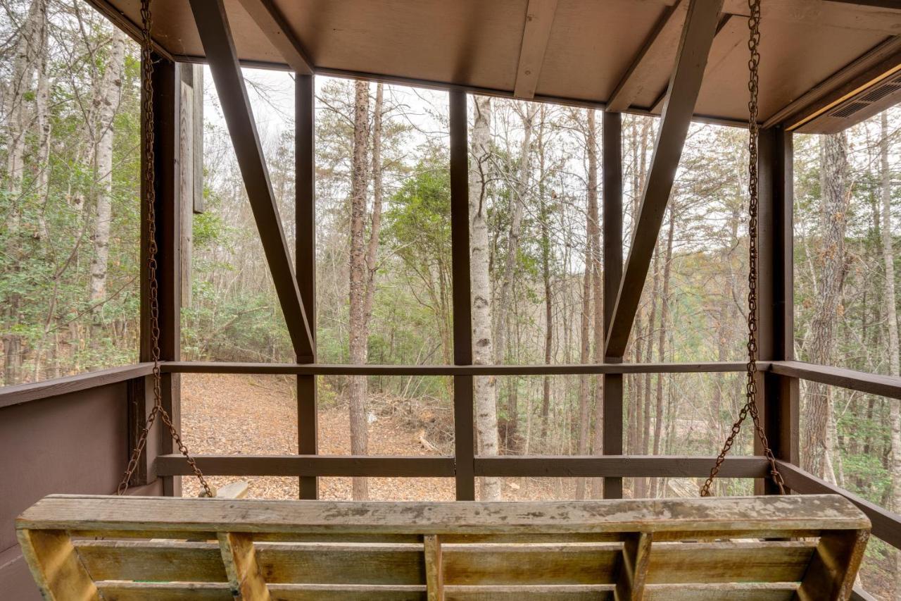 Peaceful Warne Cabin Fenced Yard And Screened Porch Brasstown Zewnętrze zdjęcie